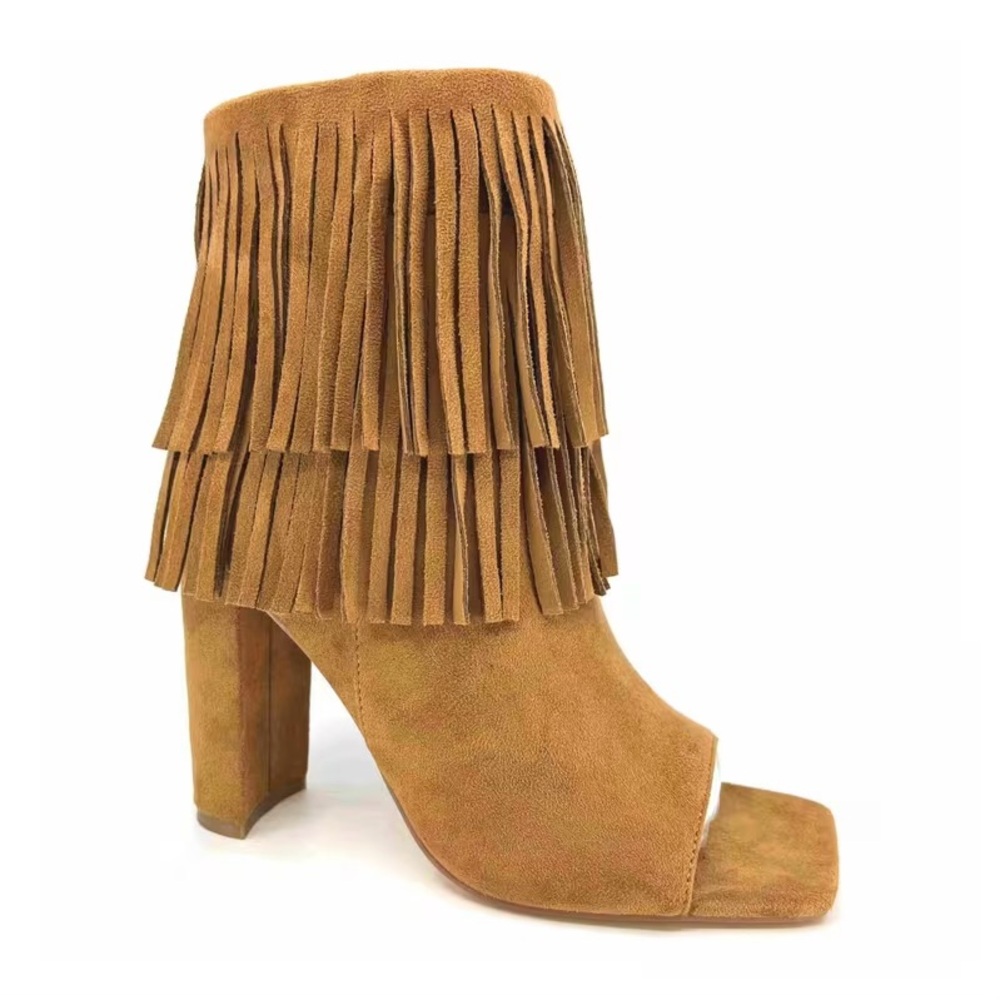 NWOT women’s fringe tassel moccasin high heel booties